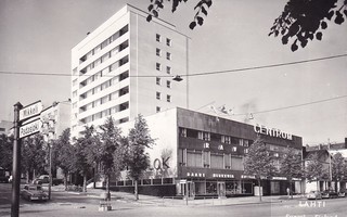 LAHTI KULKENUT "KIRJEESSÄ"