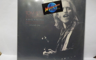 TOM PETTY & THE HEARTBREAKERS - A WHEEL IN THE DITCH 1 2LP