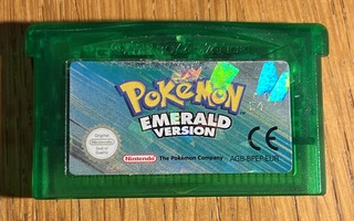 Pokemon Emerald (GBA) Peli