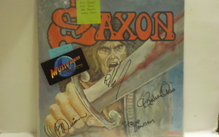 SAXON - S/T  M-/EX LP + 4 NIMMARIT!!!