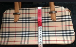 Burberry vintage käsilaukku (aito)