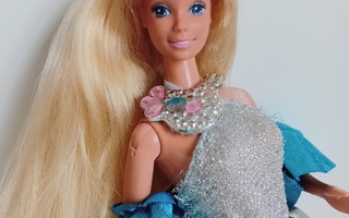 Jewell Secrets Barbie 1986