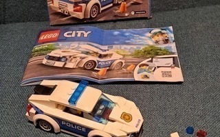 Lego city poliisiauto!