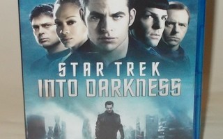 STAR TREK: INTO DARKNESS  (BD)