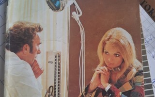 Lääkärisarja 2/1974 Aurinkoloma Korsikalla