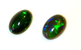 Black Opal set of two, 2.83ct, UPEA VÄRI
