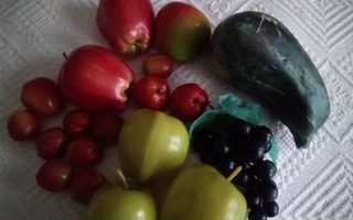 Muoviset hedelmät