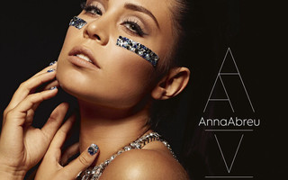 Anna Abreu  -  V  -  CD
