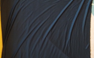 Uusi musta trikoo kangas, koko 145 cm x250 cm