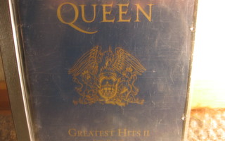 Queen: Greatest Hits II CD.