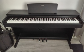 Yamaha Arius YDP-143