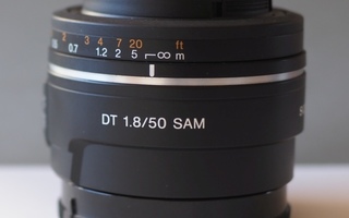== Sony DT 50mm f/1.8 SAM objective