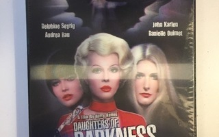 Daughters of Darkness (4K Ultra HD + Blu-ray + CD) Slip UUSI
