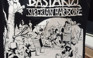 Bastards - Siberian Hardcore T-paita musta M + rintanappi
