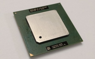 1.4 GHz Pentium III-S Tualatin (SL5XL) & Intel-cooler