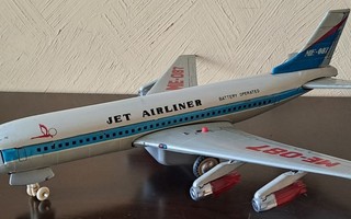 Jet Airliner ME-087, peltiä