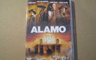 ALAMO ( Dennis Quaid )