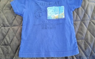 Sininen t-paita koko 60cm