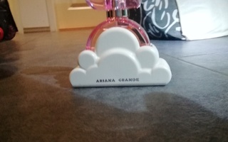 Ariana Grande Pink Cloud EdP 30ml