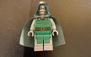 Lego Super Heroes Dr Doom