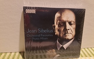 Sibelius:Orchestral Favourites With Photo Album CD(avaamaton