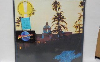 EAGLES - HOTEL CALIFORNIA M-/M- SAKSA LP
