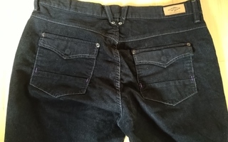 LEE COOPER samettihousut W34, L30