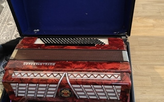 Royal standard piano harmonikka