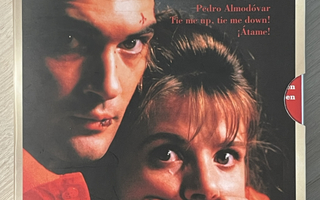 Sido minut! Ota minut! (1989) Pedro Almodovar -elokuva