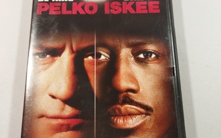 (SL) DVD) Pelko Iskee - The Fan (1996) SUOMIKANNET