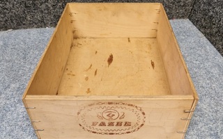 Fazer Vintage  puulaatikko  kultakala marsipaania