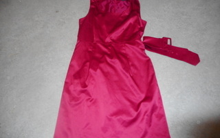 Viininpunainen satiini mekko naiselle koko 44 uusi