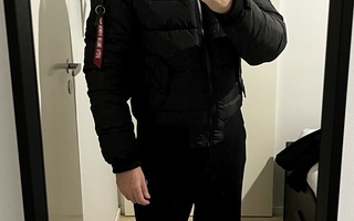 Alpha Industries MA-1 Puffer Bomber