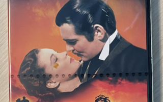 Tuulen viemää (1939) Clark Gable & Vivien Leigh (UUSI)