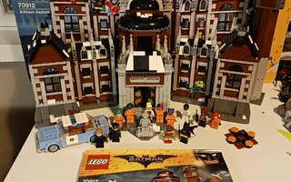 LEGO BATMAN ARKHAM ASYLUM 70912 - HEAD HUNTER STORE.
