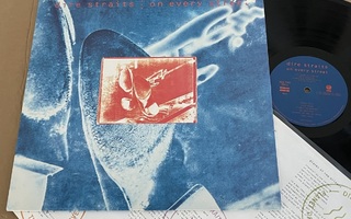 Dire Straits – On Every Street (SUOMI PAINOS LP + kuvapussi)