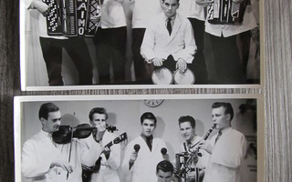 "Jazz Band"..... kaksi isohkoa valokuvaa bändistä.