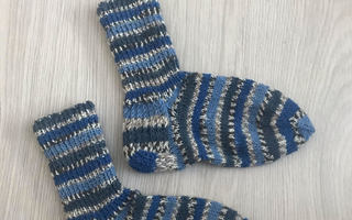Novita Nalle langasta siniraidalliset sukat