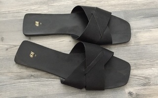 H&M mustat sandaalit koko 39