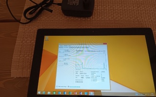 Microsoft Surface RT 32GB malli 1516 tabletti 2013