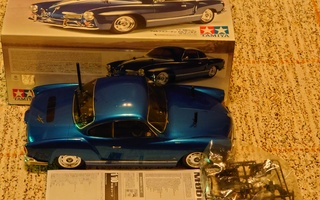 VOLKSWAGEN KARMANN GHIA 1/10