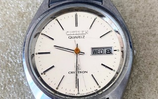 CITIZEN QUARTZ CRYSTRON MIESTEN KELLO