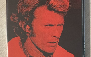 Clint Eastwood: YÖN PAINAJAINEN (1971)