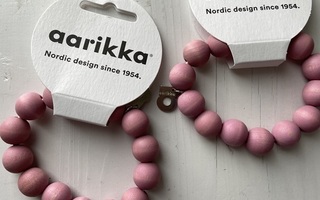 Pinkki  Aarikka Pohjola-rannerengas UUSI