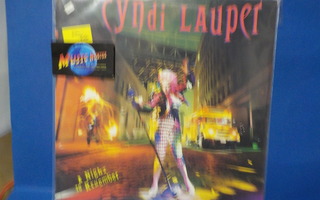 CYNDI LAUPER - A NIGHT TO REMEMBER M-/EX- LP