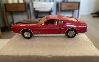 Vanha Corgi Toys James Bond Mustang leluauto 60-luvulta