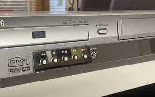 Samsung SV-DVD640 DVD - VHS combo nauhuri.