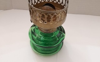 Vihreä öljylamppu lasia