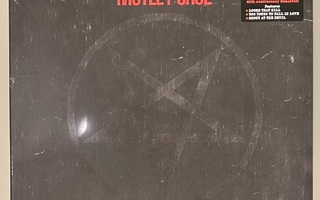 Mötley Crüe: Shout at the Devil - LP, uusi