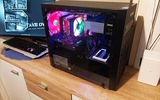 Siistikuntoinen upea Amd Ryzen7 1700 pelitietokone/Kotimikro